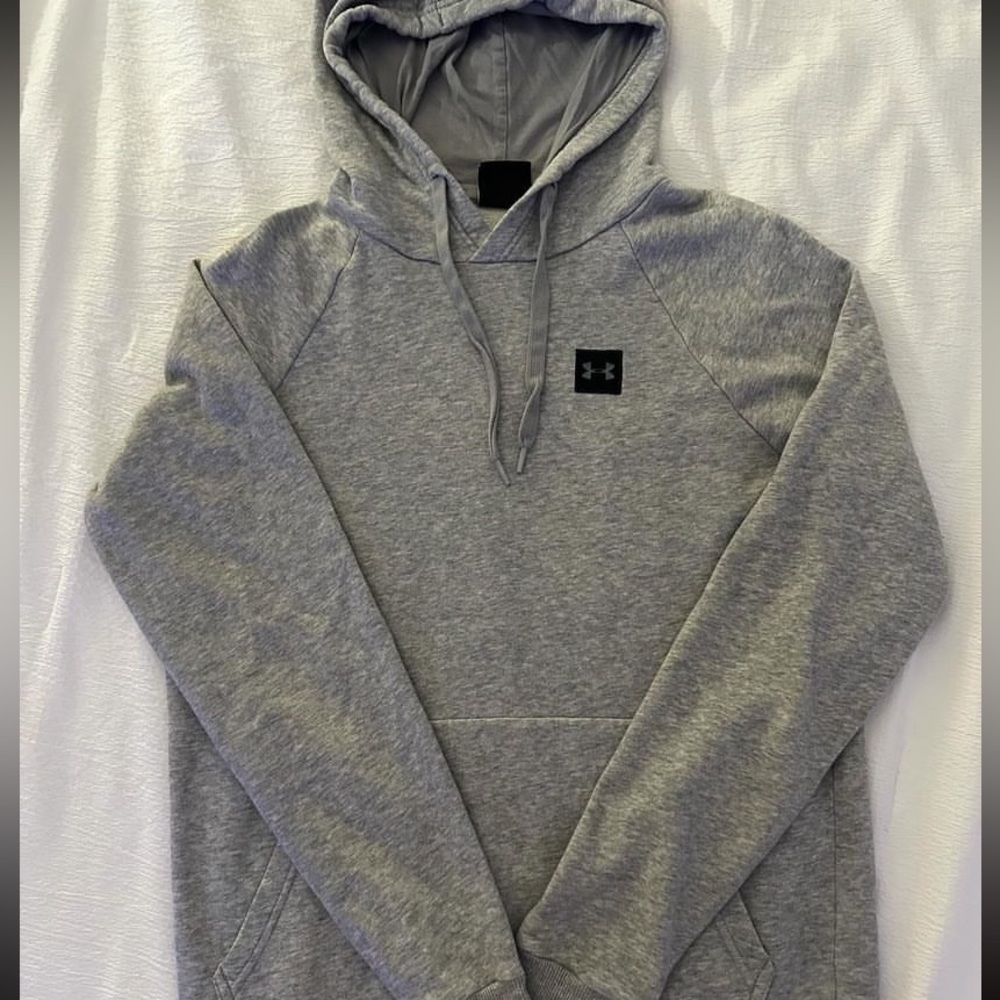 Under amor hoodie size s